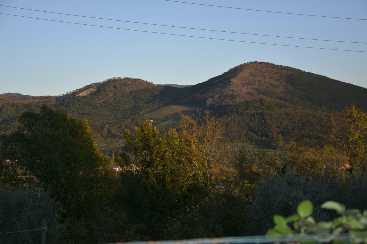 Borgo Della Rocca Bed and Breakfast Montemurlo Buitenkant foto