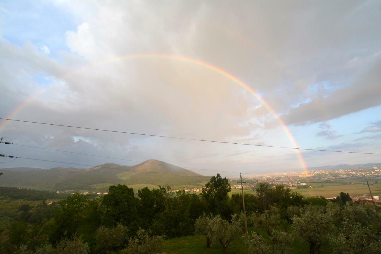 Borgo Della Rocca Bed and Breakfast Montemurlo Buitenkant foto