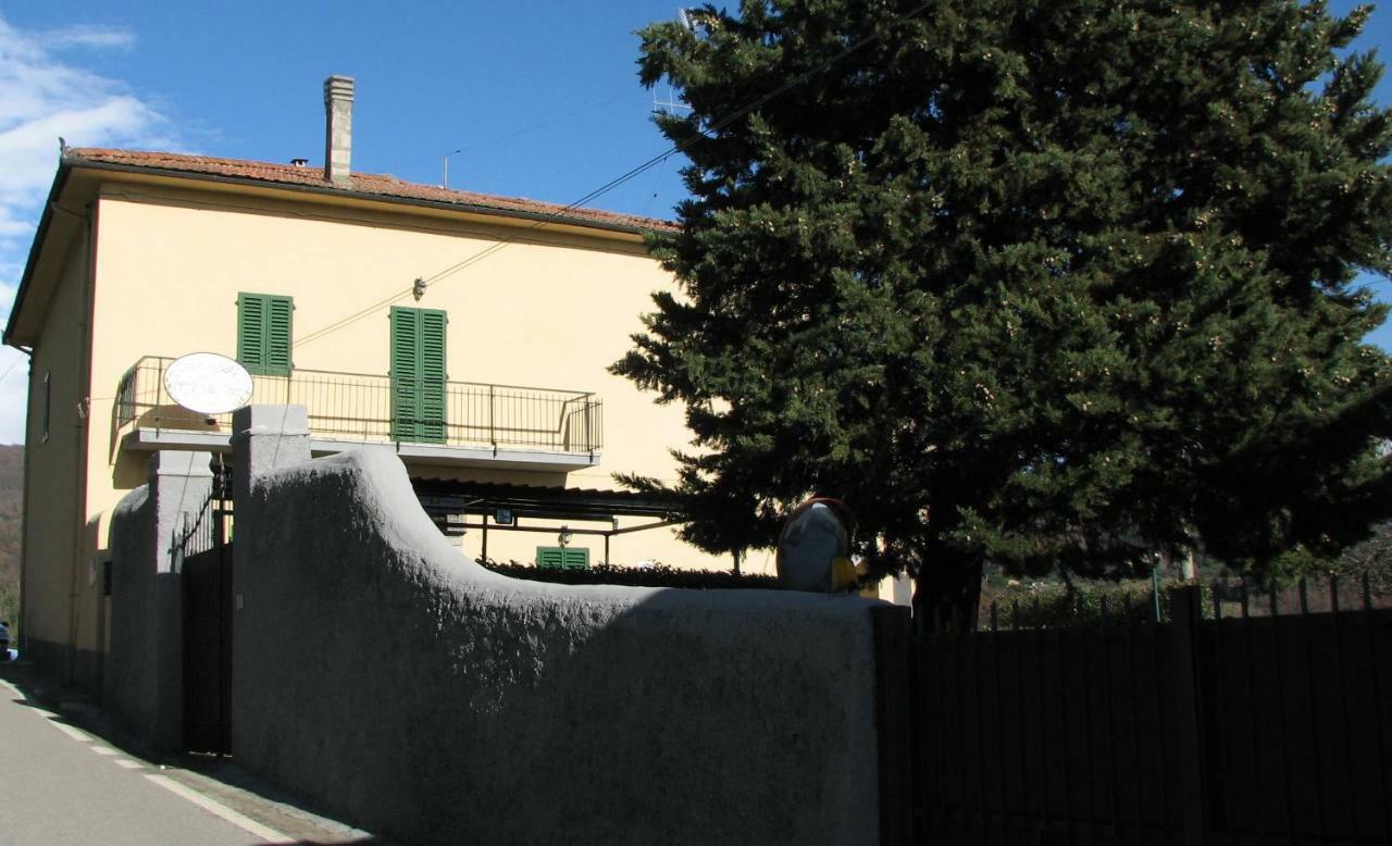 Borgo Della Rocca Bed and Breakfast Montemurlo Buitenkant foto